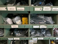 Partij verlichting, stekkers en bekabeling - afbeelding 38 van  39