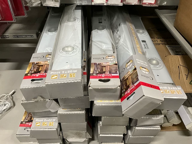 Partij verlichting van o.a. osram, starlicht, ritos - afbeelding 29 van  33