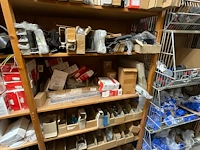Partij verlichtingsmaterialen (c) - afbeelding 2 van  25