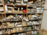 Partij verlichtingsmaterialen (c) - afbeelding 5 van  25