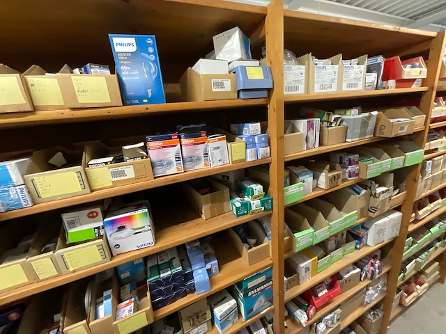 Partij verlichtingsmaterialen (c) - afbeelding 14 van  25