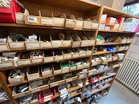 Partij verlichtingsmaterialen (c) - afbeelding 15 van  25