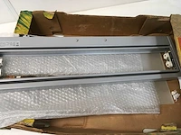 Partij verlichtingsonderdelen - afbeelding 2 van  9