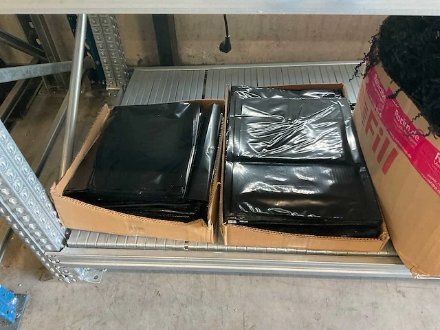 Partij verpakkingsmaterialen - afbeelding 2 van  4