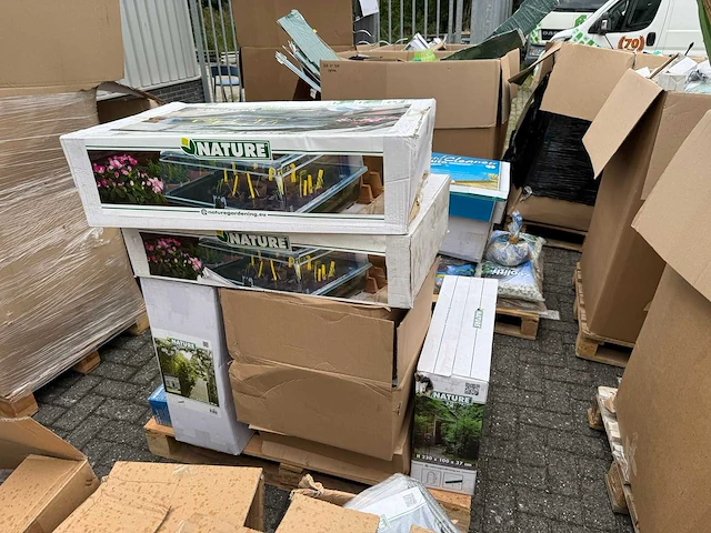Partij vijver & tuin - afbeelding 5 van  24