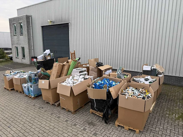 Partij vijver & tuin - afbeelding 1 van  24