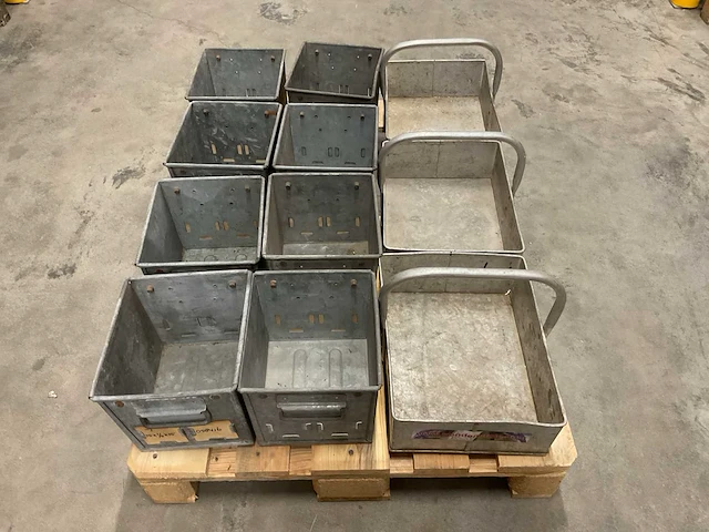 Partij vintage bakken, 11 stuks - afbeelding 1 van  3