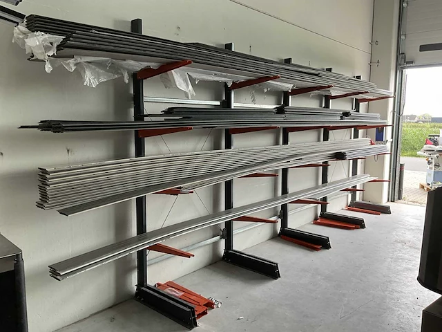 Partij vinylit pvc profielen - afbeelding 2 van  11