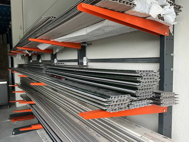 Partij vinylit pvc profielen - afbeelding 5 van  11