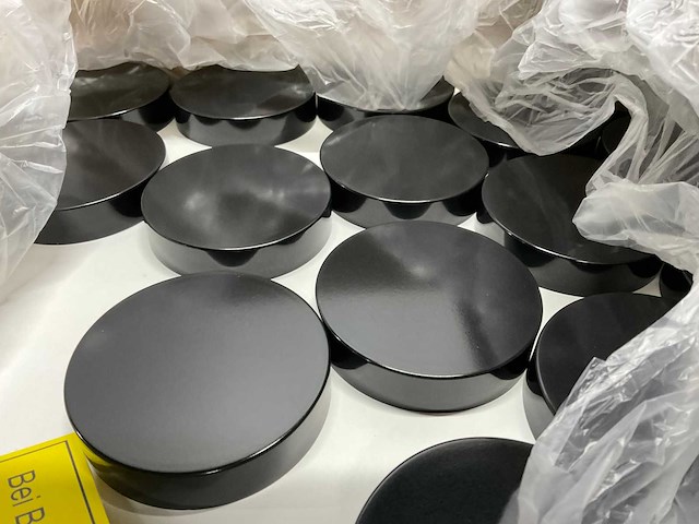 Partij violet glazen potjes met schroefdeksel en glazen pipetjes - afbeelding 8 van  9