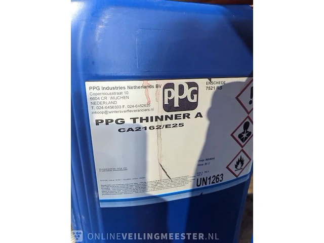 Partij vloeistoffen en smeermiddelen - afbeelding 11 van  17