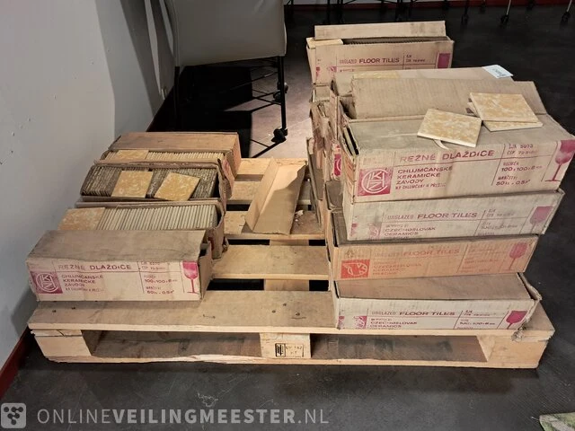 Partij vloertegels - afbeelding 1 van  8