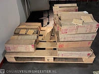 Partij vloertegels - afbeelding 1 van  8