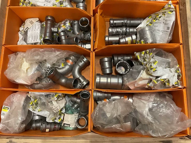 Partij vnl. persfittingen - afbeelding 2 van  4
