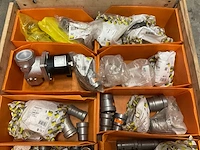 Partij vnl. persfittingen - afbeelding 3 van  4