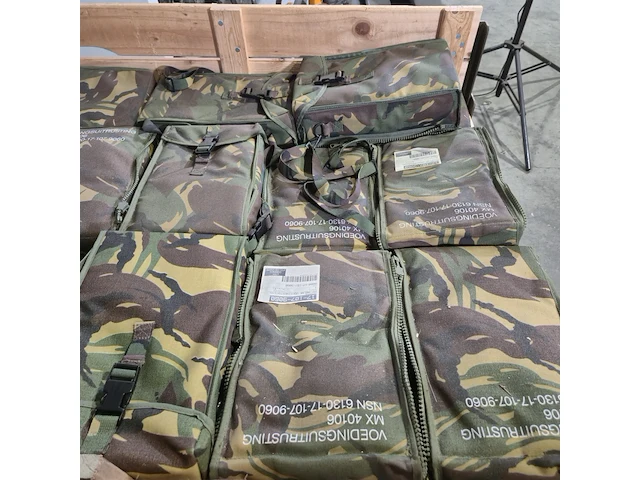 Partij voedingsuitrusting tassen - afbeelding 8 van  8