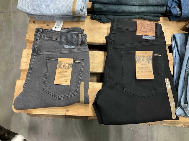 Partij volcom/polar/s oliver enz. jeans (81x) - afbeelding 4 van  12