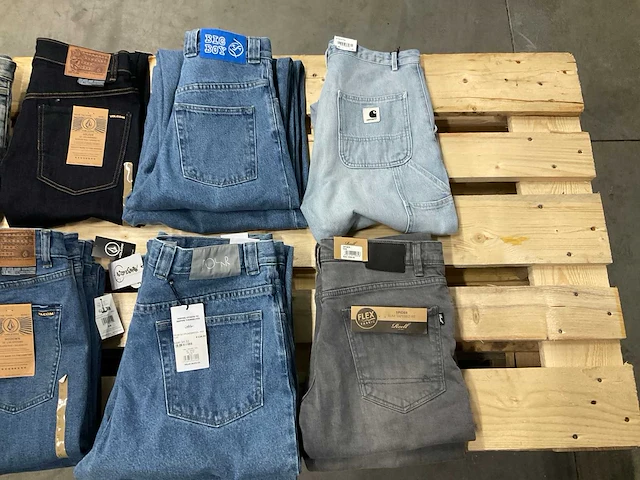 Partij volcom/polar/s oliver enz. jeans (81x) - afbeelding 5 van  12