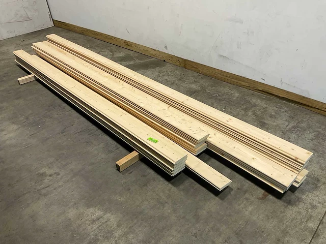 Partij vuren blokhutprofiel mes- en groef 329-421 x 14,5x4,5 cm - afbeelding 1 van  8