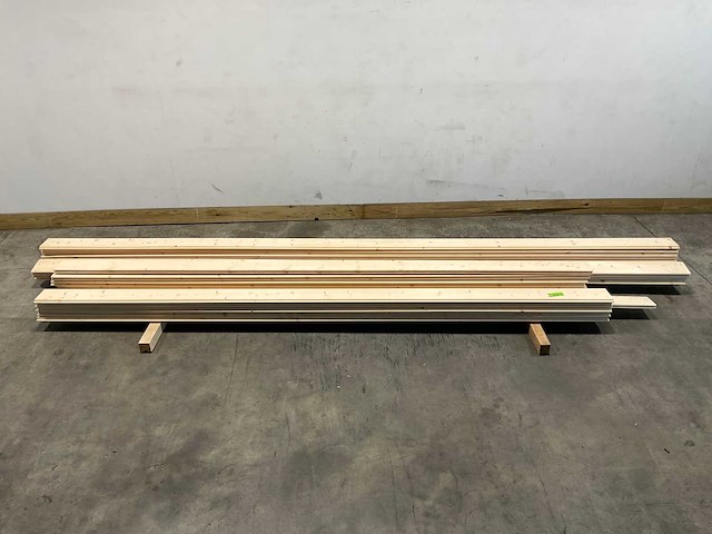 Partij vuren blokhutprofiel mes- en groef 329-421 x 14,5x4,5 cm - afbeelding 2 van  8