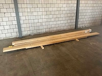 Partij vuren planken en balken 390-600 cm - afbeelding 2 van  9