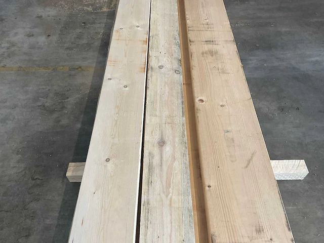 Partij vuren planken en balken 390-600 cm - afbeelding 4 van  9