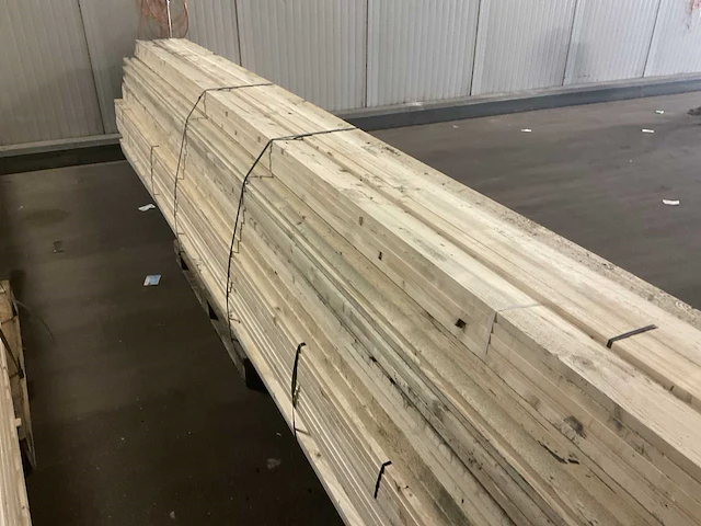 Partij vuren planken en latten - afbeelding 3 van  4