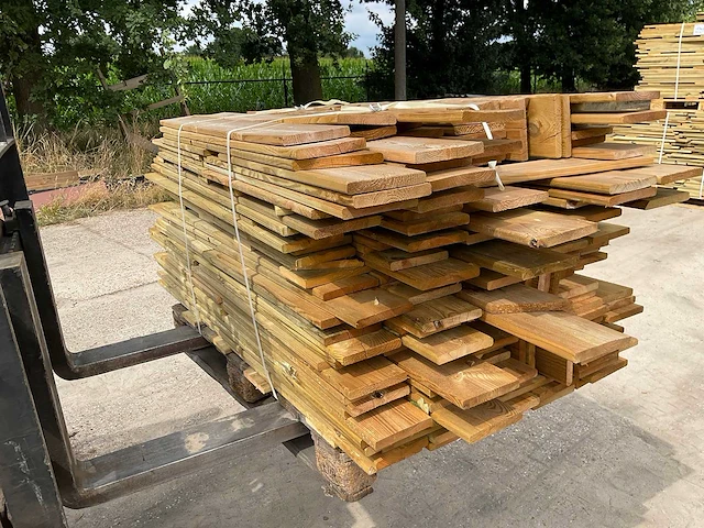 Partij vuren tuinplanken 13,5x1,8 cm - afbeelding 3 van  6