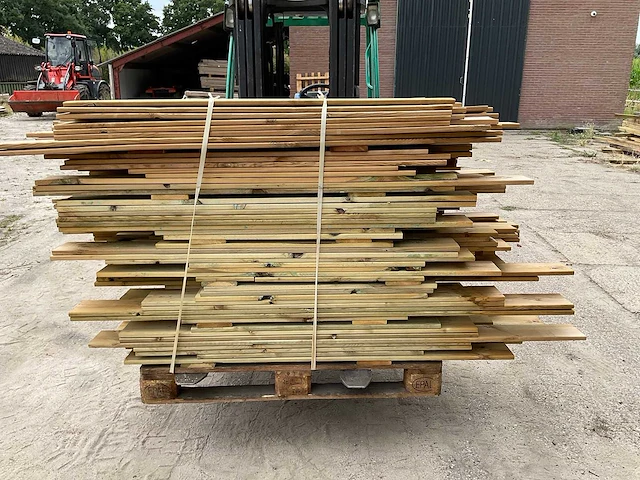 Partij vuren tuinplanken 13,5x1,8 cm - afbeelding 2 van  6