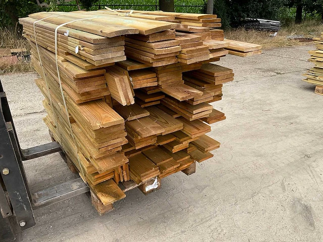 Partij vuren tuinplanken 13,5x1,8 cm - afbeelding 4 van  6