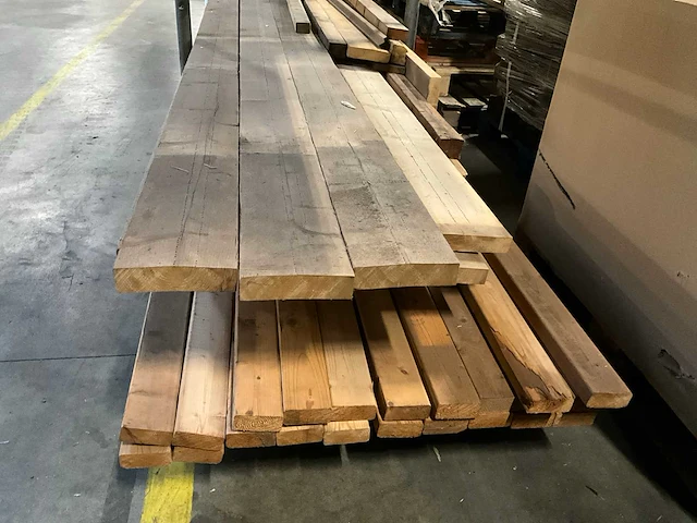 Partij vurenhouten planken - afbeelding 5 van  5