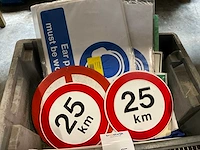 Partij waarschuwingsborden - afbeelding 2 van  5