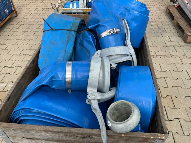 Partij waterslangen - afbeelding 3 van  3
