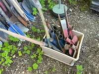 Partij wegenbouw/tuingereedschap - afbeelding 2 van  5