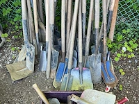 Partij wegenbouw/tuingereedschap - afbeelding 3 van  3