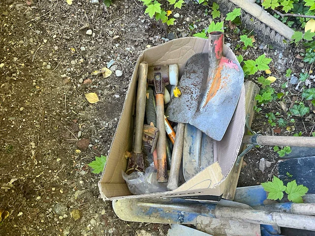 Partij wegenbouw/tuingereedschap - afbeelding 3 van  4