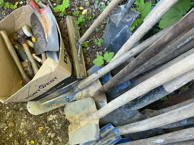 Partij wegenbouw/tuingereedschap - afbeelding 4 van  4