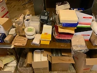 Partij wegwerp servies en verpakkingen - afbeelding 4 van  7