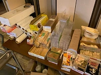 Partij wegwerp servies en verpakkingen - afbeelding 7 van  7