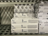 Partij wegwerphandschoenen/deli papers (79x) - afbeelding 2 van  4