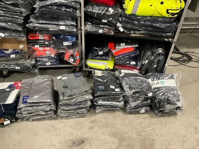 Partij werkkleding circa 350 stuks - afbeelding 10 van  17