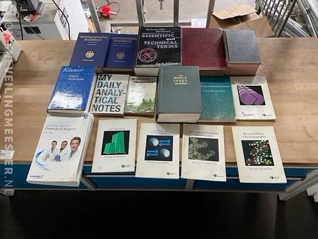 Partij wetenschappelijke boeken - afbeelding 12 van  19
