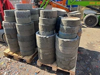 Partij wielen non-marking voor hoogwerkers - afbeelding 1 van  1