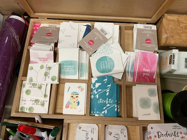 Partij winkel benodigdheden - afbeelding 4 van  6