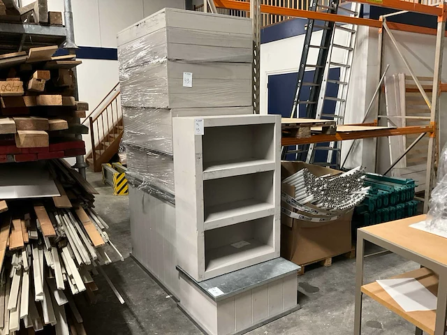 Partij winkel inrichting - afbeelding 8 van  8