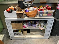 Partij winkelinventaris met decoratiemateriaal - afbeelding 11 van  15
