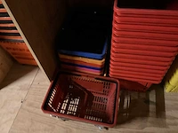 Partij winkelmandjes en vouwkratten. - afbeelding 4 van  8