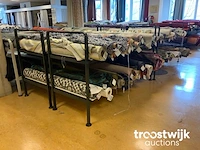 Partij winkelstellingen en presentatie tafels (c) - afbeelding 6 van  8