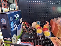 Partij winkelvoorraad w.o. dieren artikelen - afbeelding 3 van  7