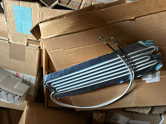 Partij witgoed onderdelen 18 pallets o.a bosch smeg en kupperbusch - afbeelding 4 van  8